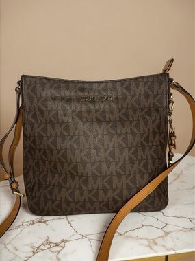 Michael Kors Dark Brown and Tan Shoulder Bag